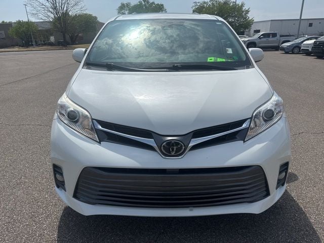 2020 Toyota Sienna Base