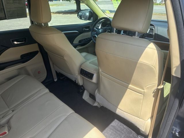 2017 Toyota Highlander Limited