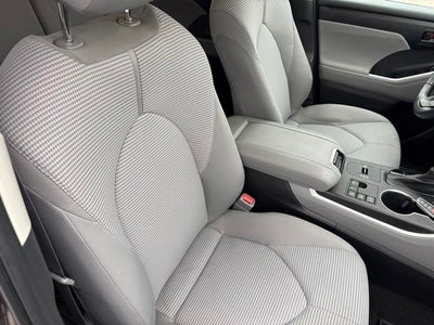 2023 Toyota Highlander Hybrid LE