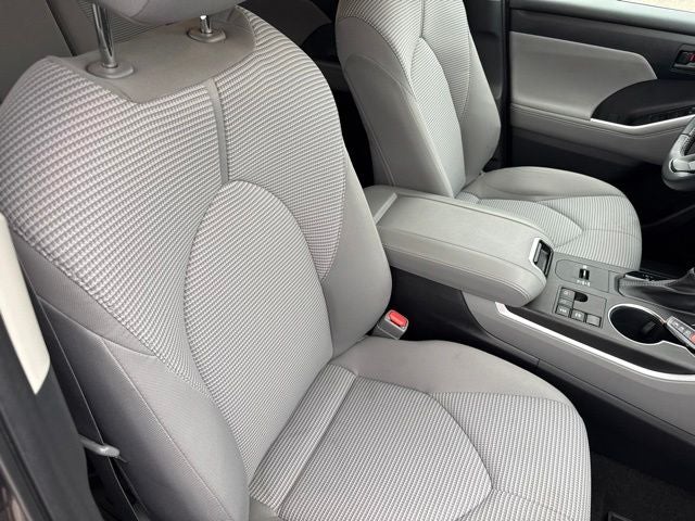 2023 Toyota Highlander Hybrid LE