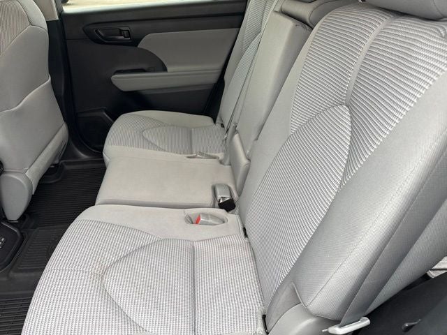2023 Toyota Highlander Hybrid LE