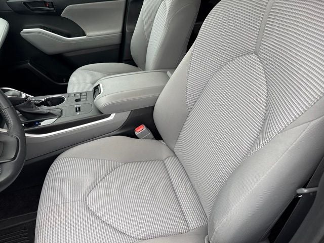 2023 Toyota Highlander Hybrid LE