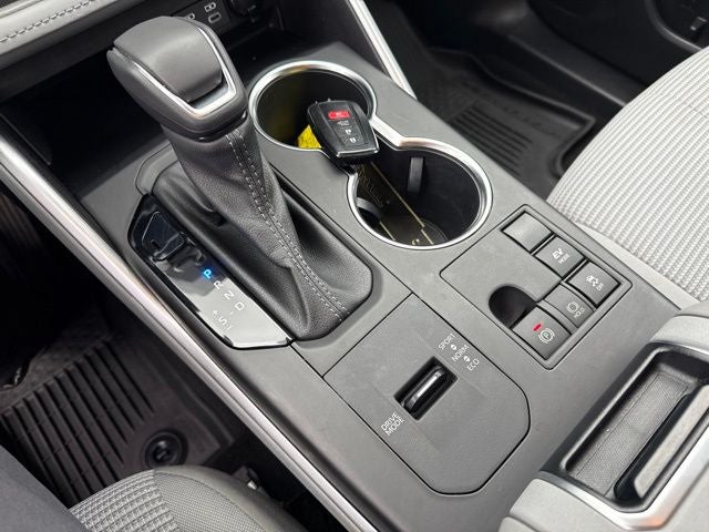 2023 Toyota Highlander Hybrid LE