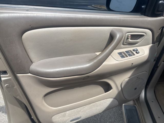 2005 Toyota Sequoia SR5