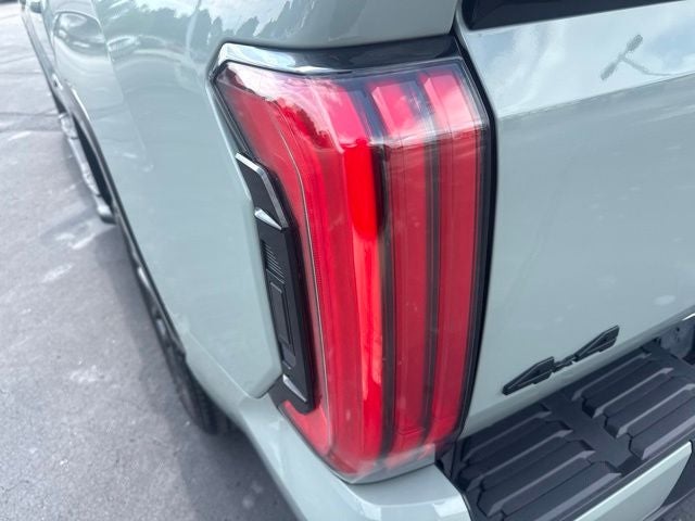2024 Toyota Tundra Hybrid Platinum