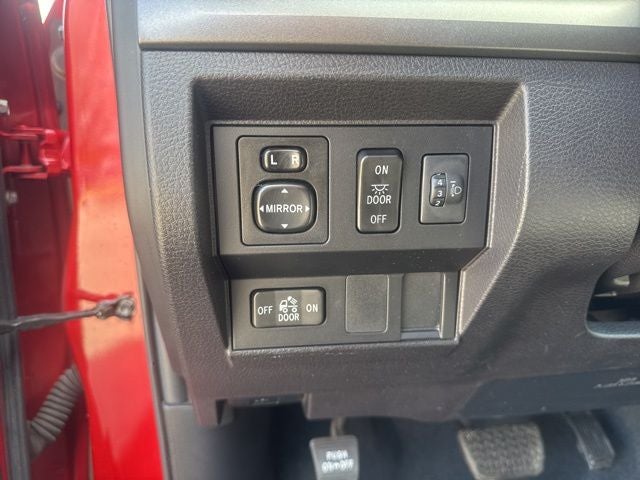 2016 Toyota Tundra SR5