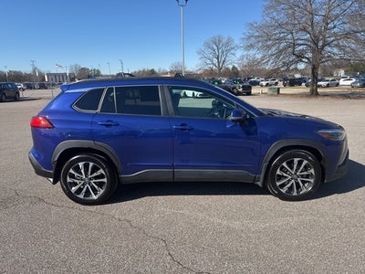 2024 Toyota Corolla Cross XLE