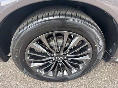 2023 INFINITI QX80 Premium Select