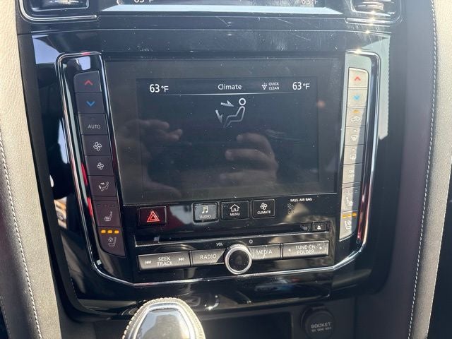 2021 INFINITI QX80 Sensory