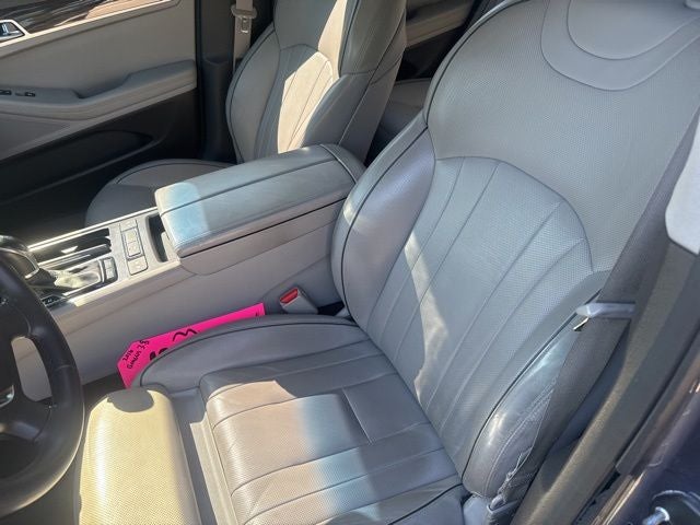 2016 Hyundai Genesis 3.8