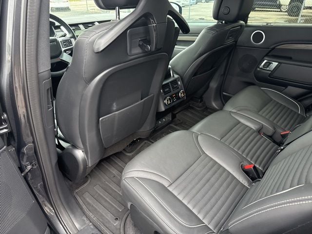 2024 Land Rover Discovery Metropolitan Edition