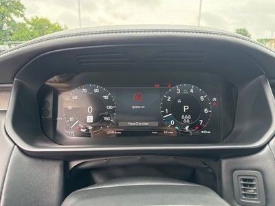 2024 Land Rover Discovery Metropolitan Edition