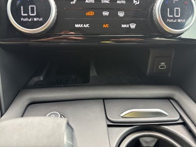 2024 Land Rover Discovery Metropolitan Edition