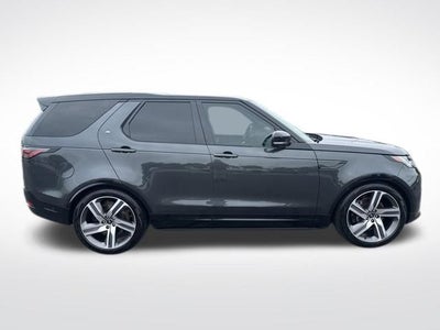 2024 Land Rover Discovery Metropolitan Edition