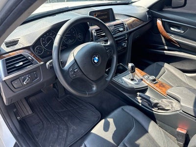 2017 BMW 3 Series 320i xDrive