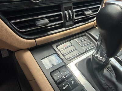 2020 Porsche Macan Base