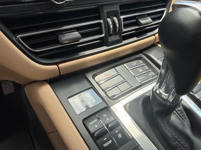 2020 Porsche Macan Base
