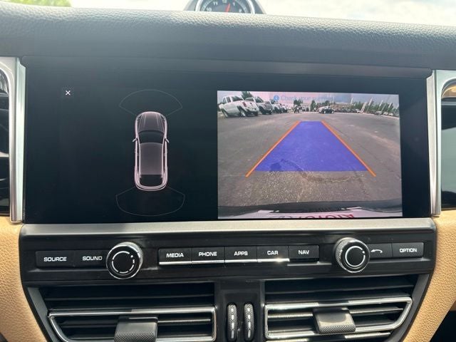 2020 Porsche Macan Base