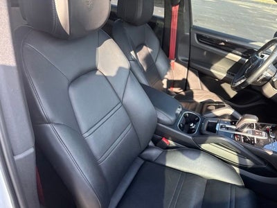 2019 Porsche Cayenne Base