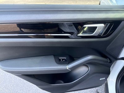 2019 Porsche Cayenne Base