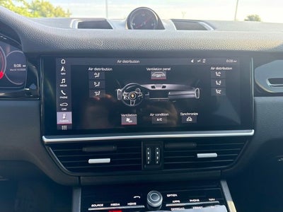 2019 Porsche Cayenne Base