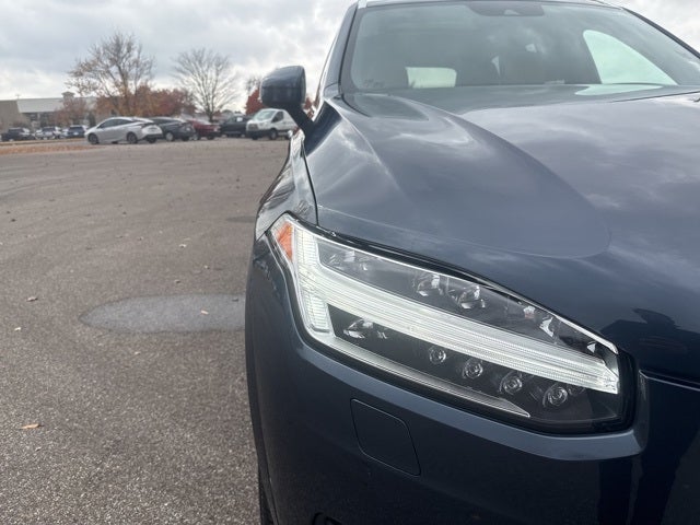 2022 Volvo XC90 T6 Inscription