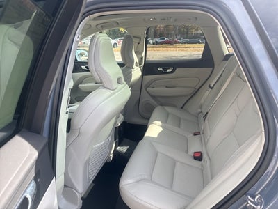 2023 Volvo XC60 Recharge Plug-In Hybrid Ultimate