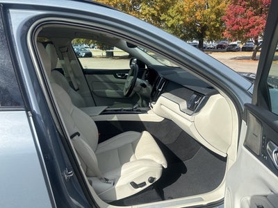 2023 Volvo XC60 Recharge Plug-In Hybrid Ultimate